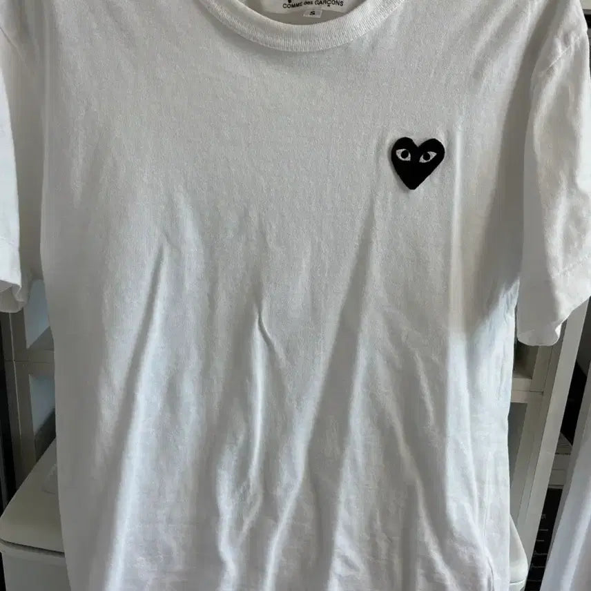 [BUNJANG] Comme des Garçons Play White T-Shirt / 꼼데가르송 플레이 반팔티 화이트
