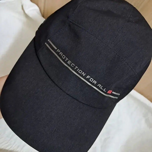 [BUNJANG] Black Logo Baseball Cap / 검정색 로고 캡 모자