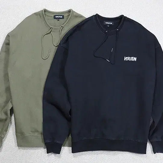 [BUNJANG] Vertuum 2-Type Long Sleeve Sweatshirt (Size 105) / (정품) 베루툼 2종 긴팔 맨투맨 (105)