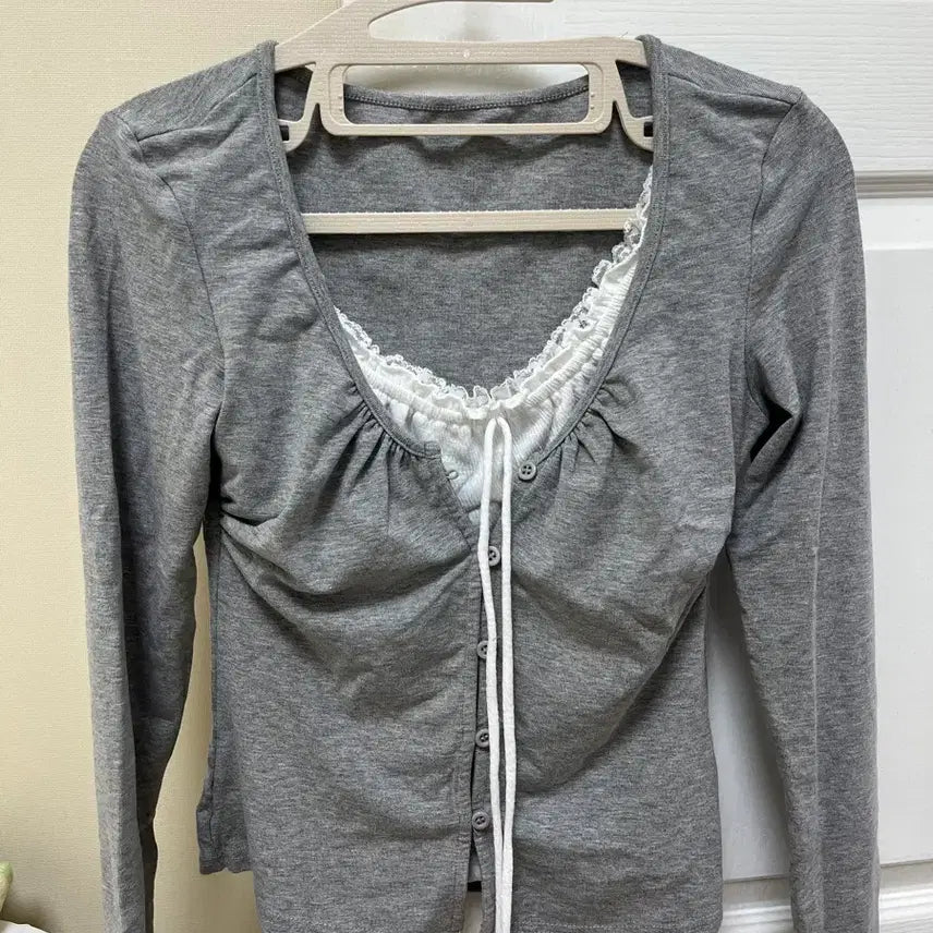 [BUNJANG] Gray Lace One-Piece Cardigan / 그레이 레이스 일체형 가디건