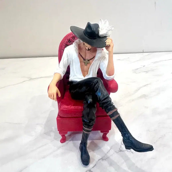 [BUNJANG] Mihawk Seated Figure / 미호크 좌상 피규어.