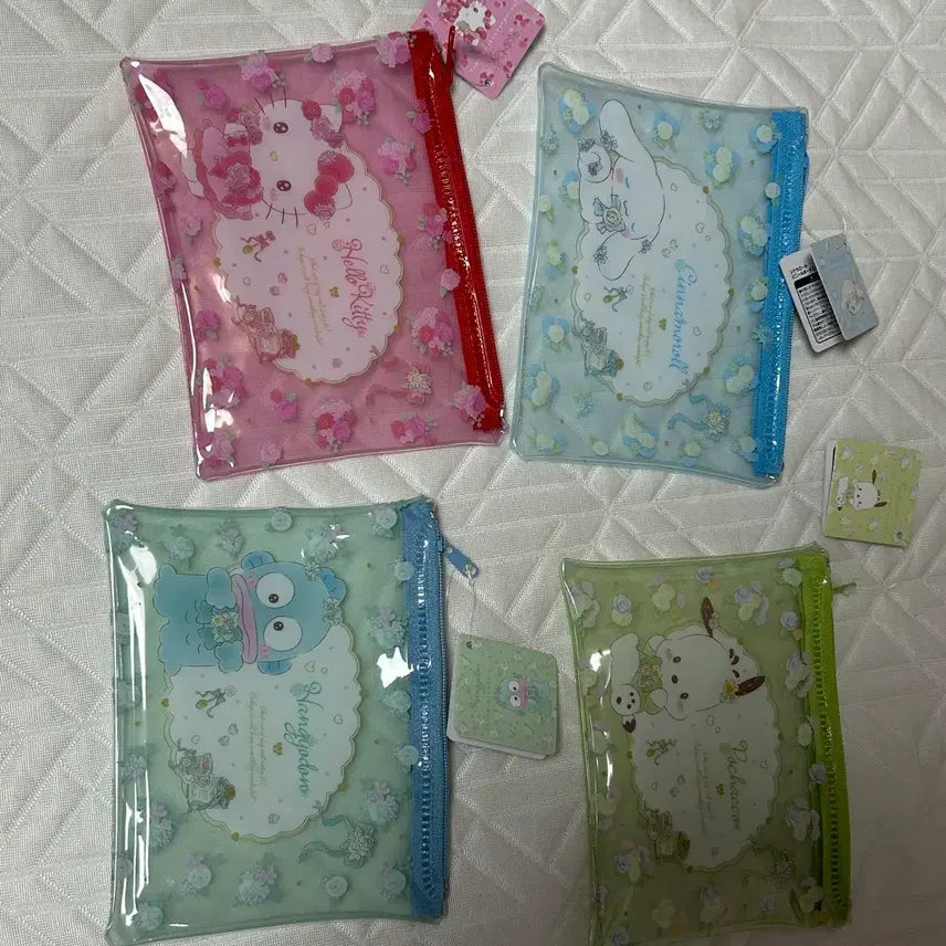 [BUNJANG] Sanrio Characters Clear Pouch / 산리오 캐릭터 투명 파우치