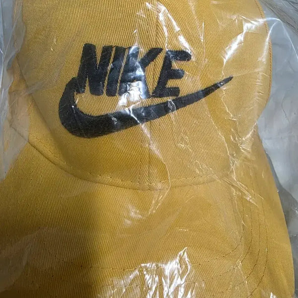 [BUNJANG] Nike Yellow Baseball Cap / 나이키 볼캡 옐로우