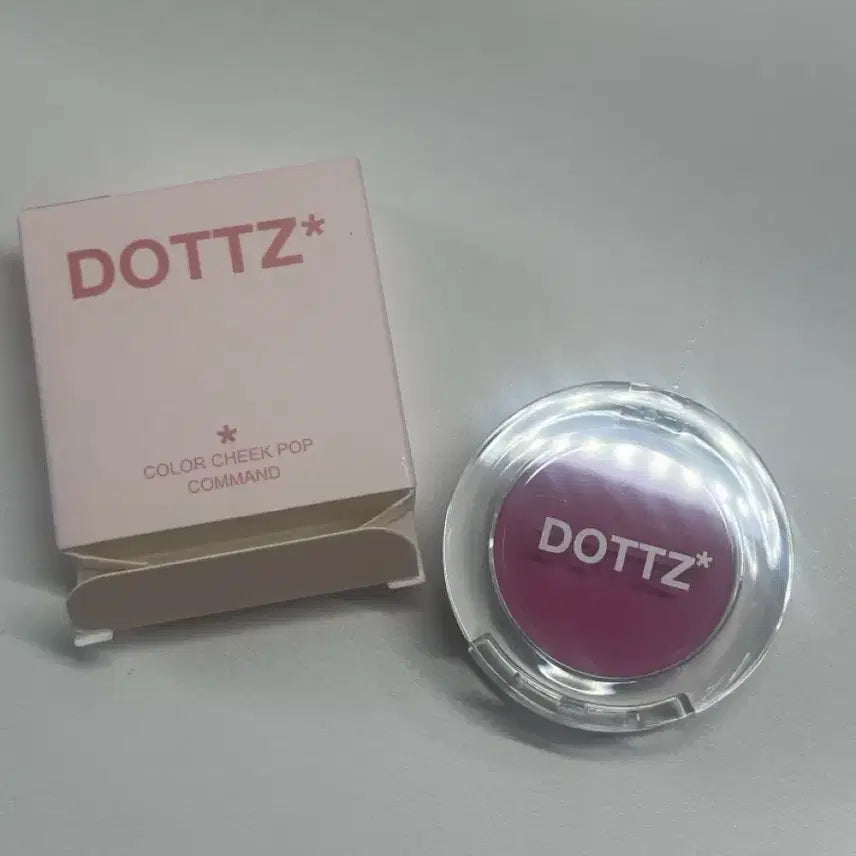 [BUNJANG] Dotts Blusher / 판완))닷츠 블러셔 판매해요 코덕 추천 여쿨 팔레트 블러셔