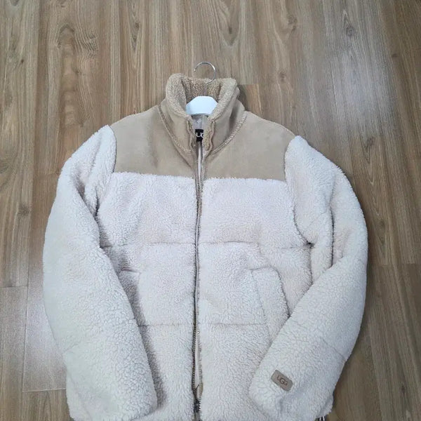 [BUNJANG] UGG Puffer Padding M Size / 어그 푸퍼패딩 M사이즈