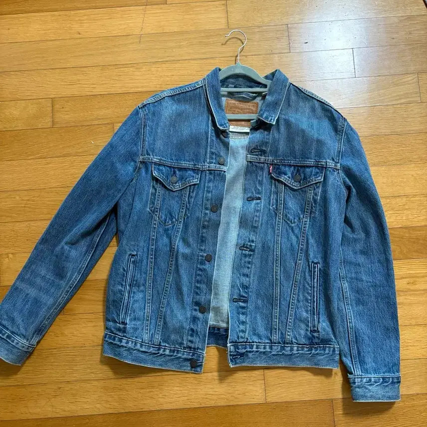 [BUNJANG] Vintage Levi's Trucker Denim Jacket (L) / 빈티지 리바이스 데님 자켓 (L)