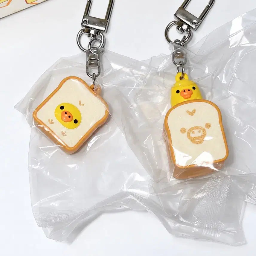 [BUNJANG] Rilakkuma CGV Bread Charm Set / 리락쿠마 cgv 식빵 키링 키이로이토리 a, b 일괄 돼병이 세트