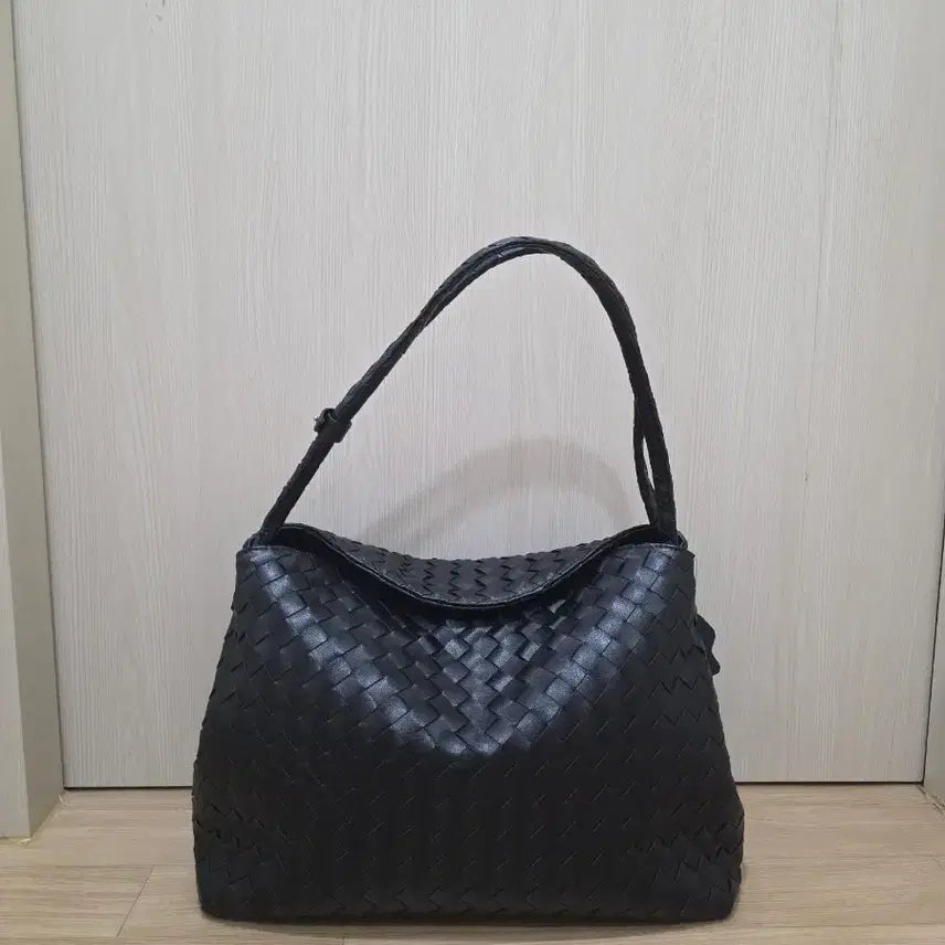 [BUNJANG] Black Leather Hobo Bag / 위빙 호보백 블랙