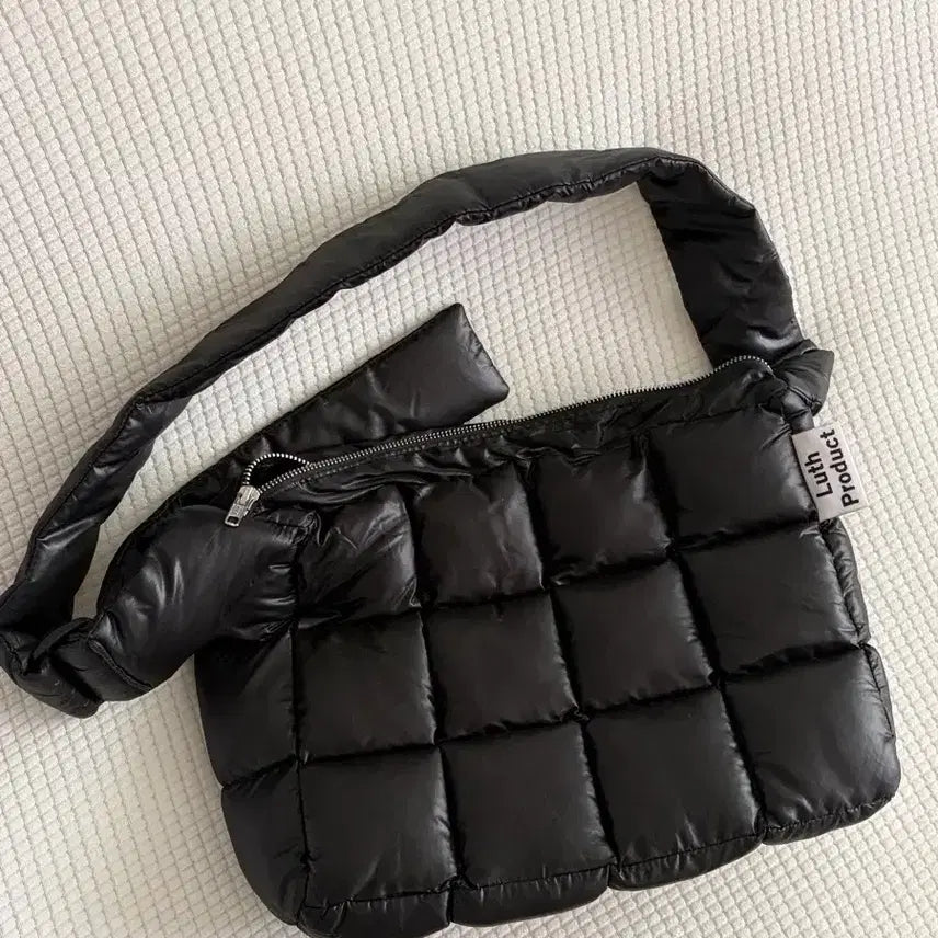 [BUNJANG] Luth Product Quilted Shoulder Bag Black / Luth Product 퀼팅 숄더백 블랙