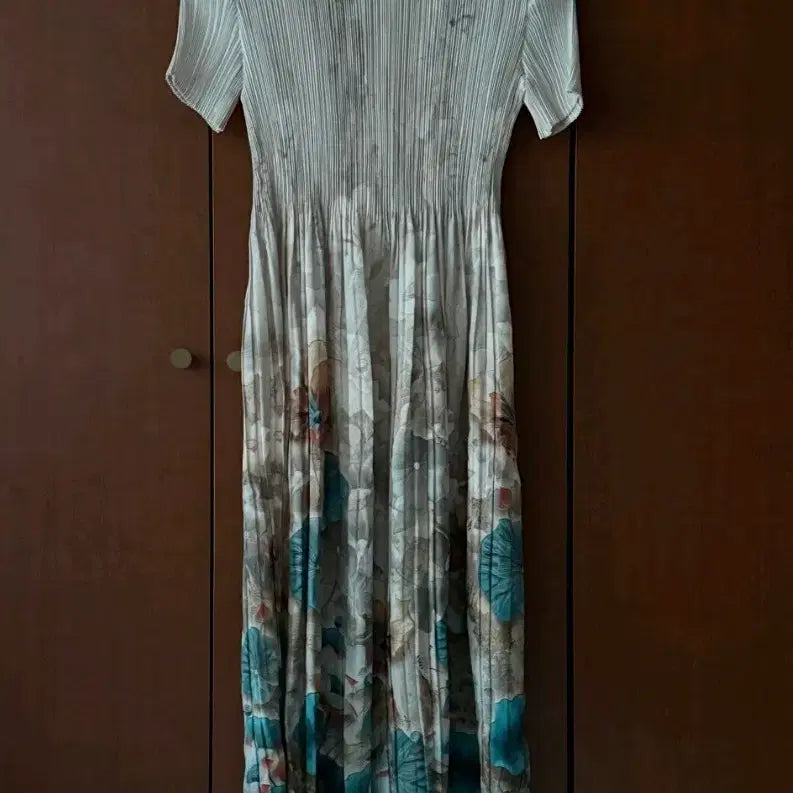 [BUNJANG] Pleated Flower Long Dress / 플리츠 플라워 롱 원피스