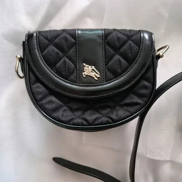 [BUNJANG] Burberry Quilted Mini Crossbody Bag / 버버리 퀼팅 미니 크로스백