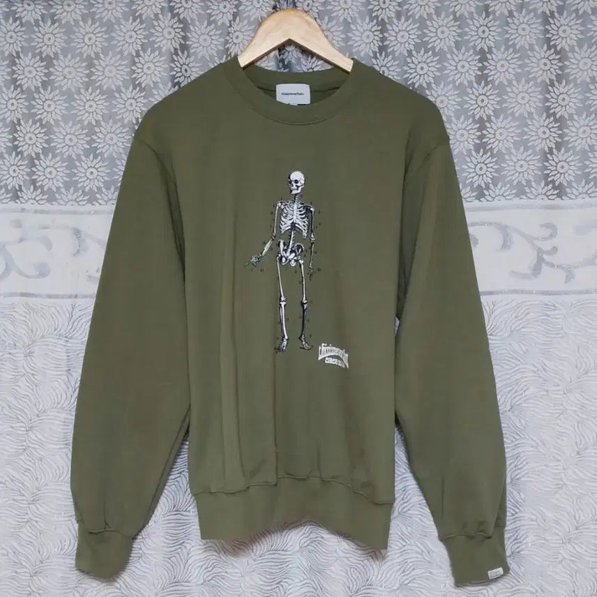 [BUNJANG] thisisneverthat Skeleton Crewneck Light Olive / 디스이즈네버댓 Skeleton Crewneck Light Olive