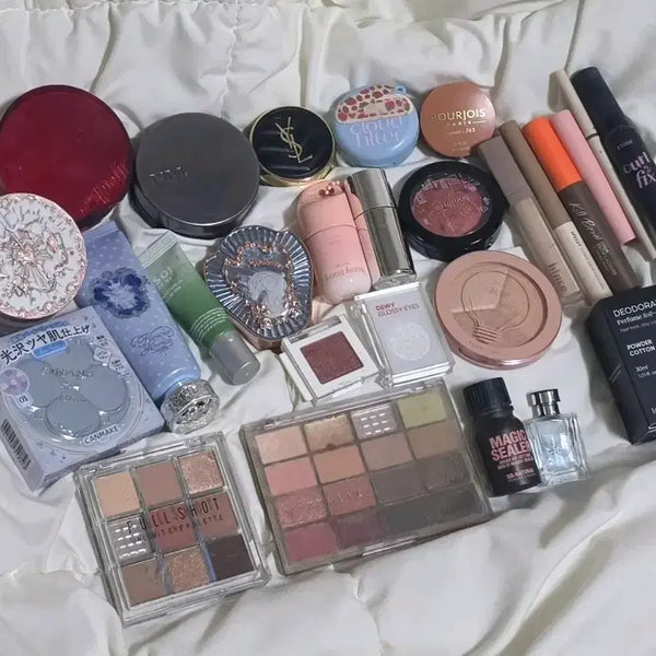 [BUNJANG] Various Fashion and Beauty Items Bundle / 화장품일괄 의류 화장품교환 교신 에이블리 입생로랑 플라워노즈 에스쁘아 캔메이크등