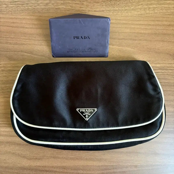 [BUNJANG] Prada Vintage Clutch Bag / 빈티지 프라다 클러치백 진품
