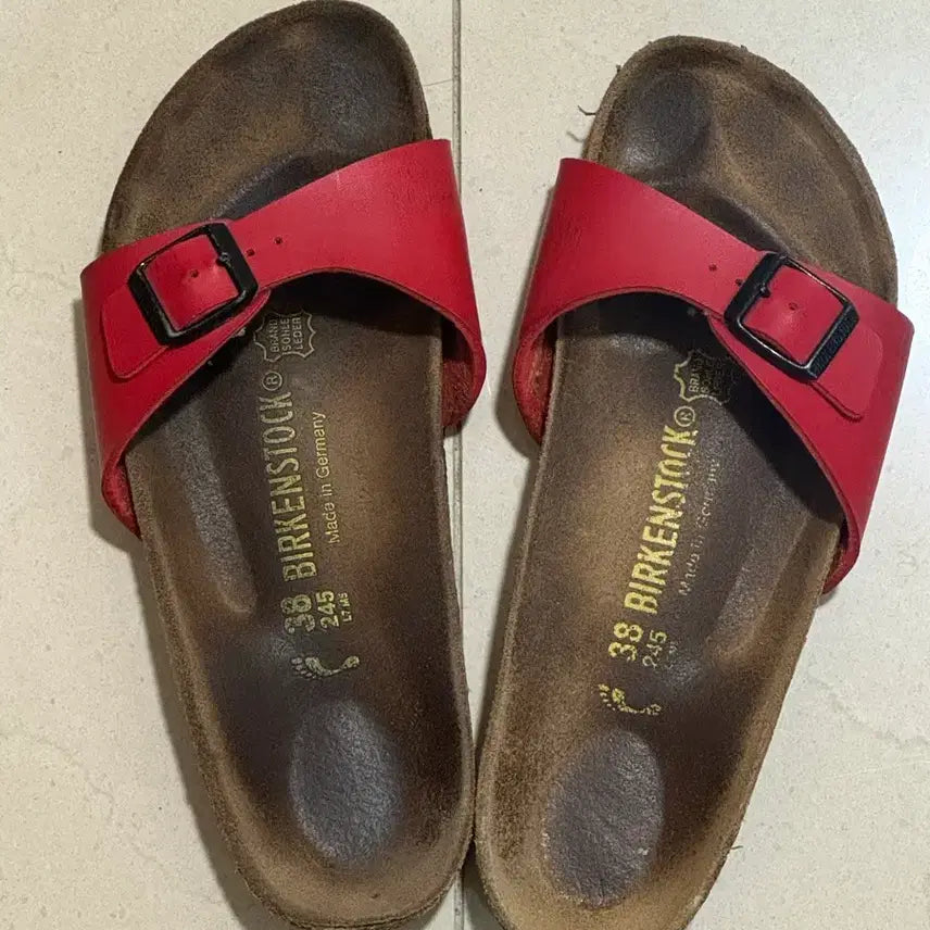 [BUNJANG] Birkenstock Red Sandals Size 38 / 버켄스탁 레드 샌들 38 사이즈