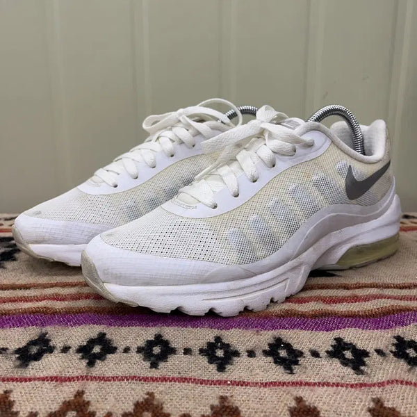[BUNJANG] Nike Air Max Invigor Sneakers 245 / 나이키 에어맥스 인비고 운동화 245 X03819
