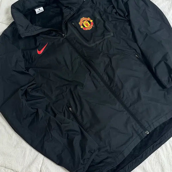 [BUNJANG] Nike Manchester United Windbreaker Medium / 나이키 맨유 바람막이 미디움