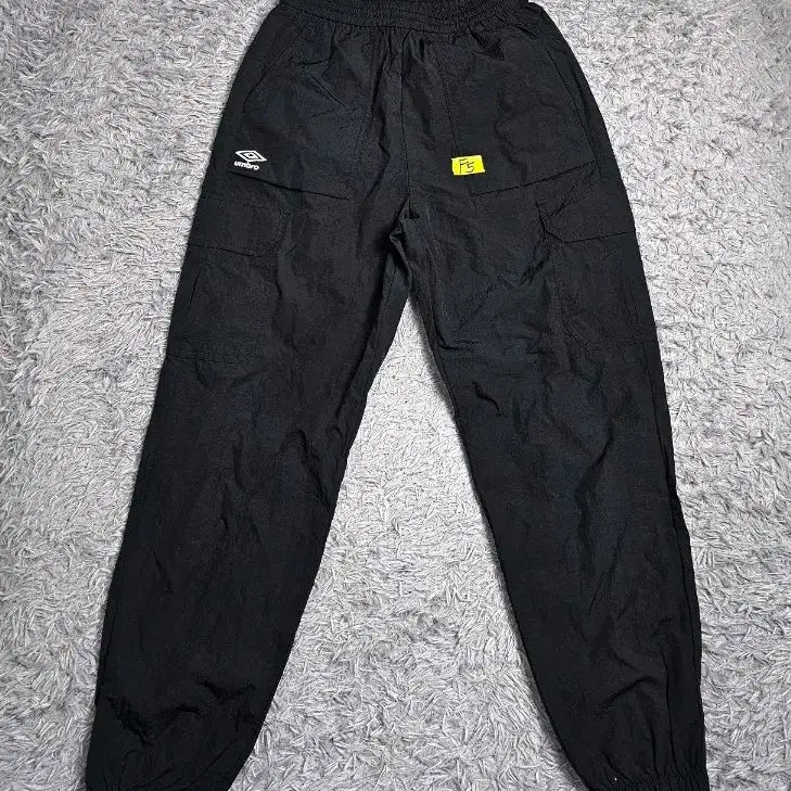 [BUNJANG] Umbro Woven Cargo Pants Black S / 엄브로 우븐 카고 팬츠 블랙 S F5