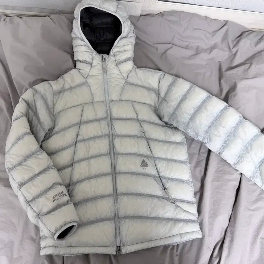 [BUNJANG] Black Yak Stone Master Lightweight Down Jacket Cloud Dancer Size 95 / 블랙야크 스톤마스터 경량패딩 클라우드 댄서 95