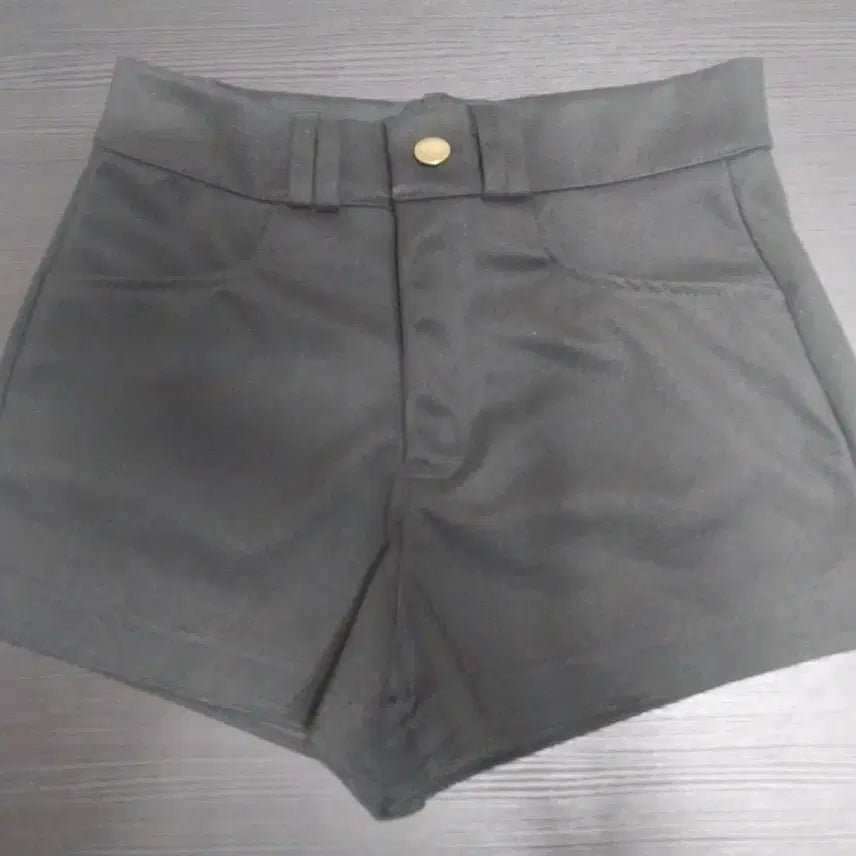 [BUNJANG] Black Wool Shorts / 새거)블랙 울 반바지 판매해요