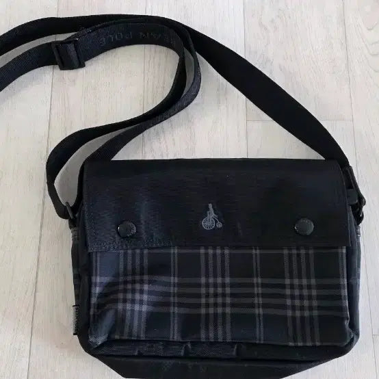 [BUNJANG] Beanpole Crossbody Bag / 빈폴 크로스백