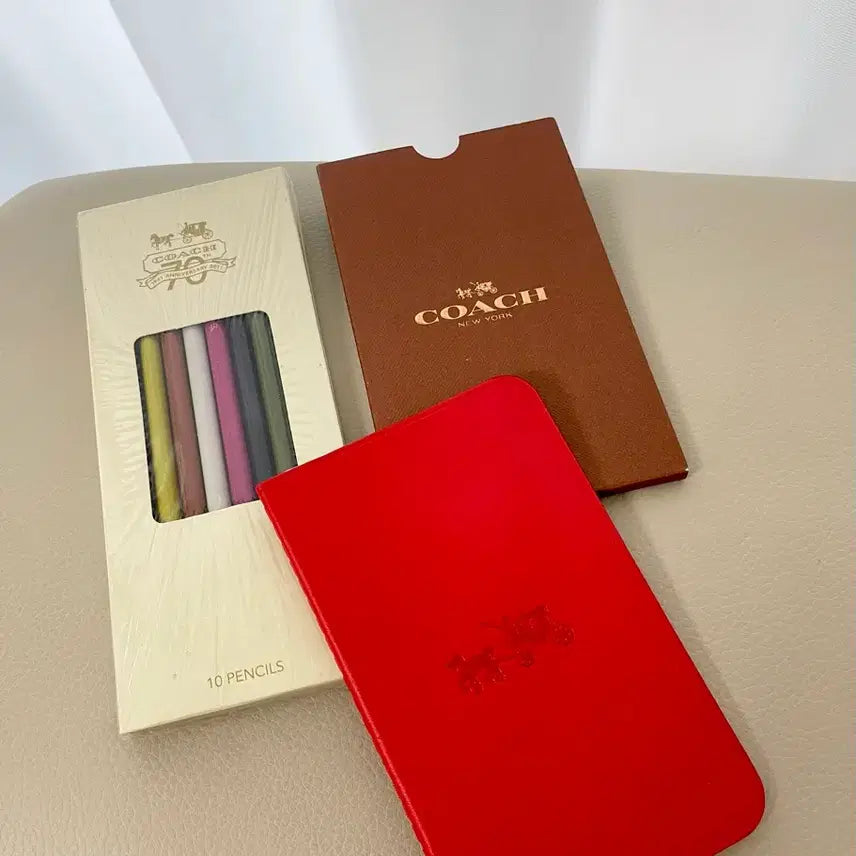 [BUNJANG] Coach Leather Notebook + 10 Color Pencil Set / 코치 가죽 노트 + 10색 연필 세트