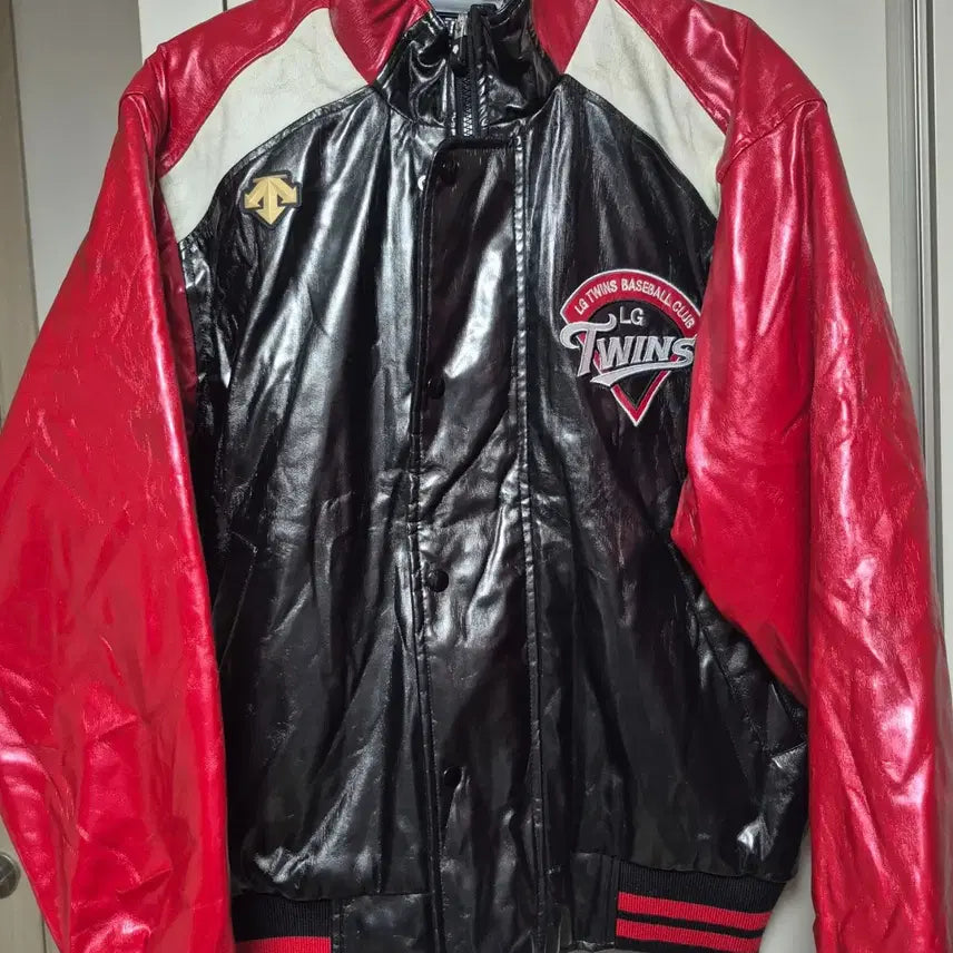 [BUNJANG] Descente LG Twins Baseball Jacket (Size 95) / 데상트 정품 엘지트윈스 유광잠바 95사이즈 판매합니다