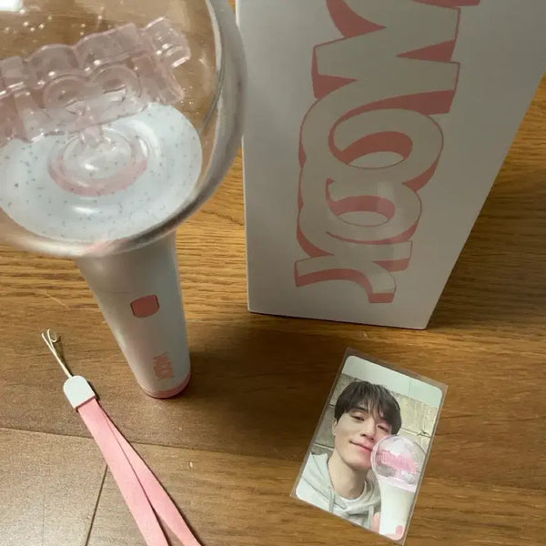 [BUNJANG] Lee Dong Wook "Wookdongi" Lightstick Bundle Set / 이동욱 응원봉 팔아요 욱동이 이동욱 포카 일괄