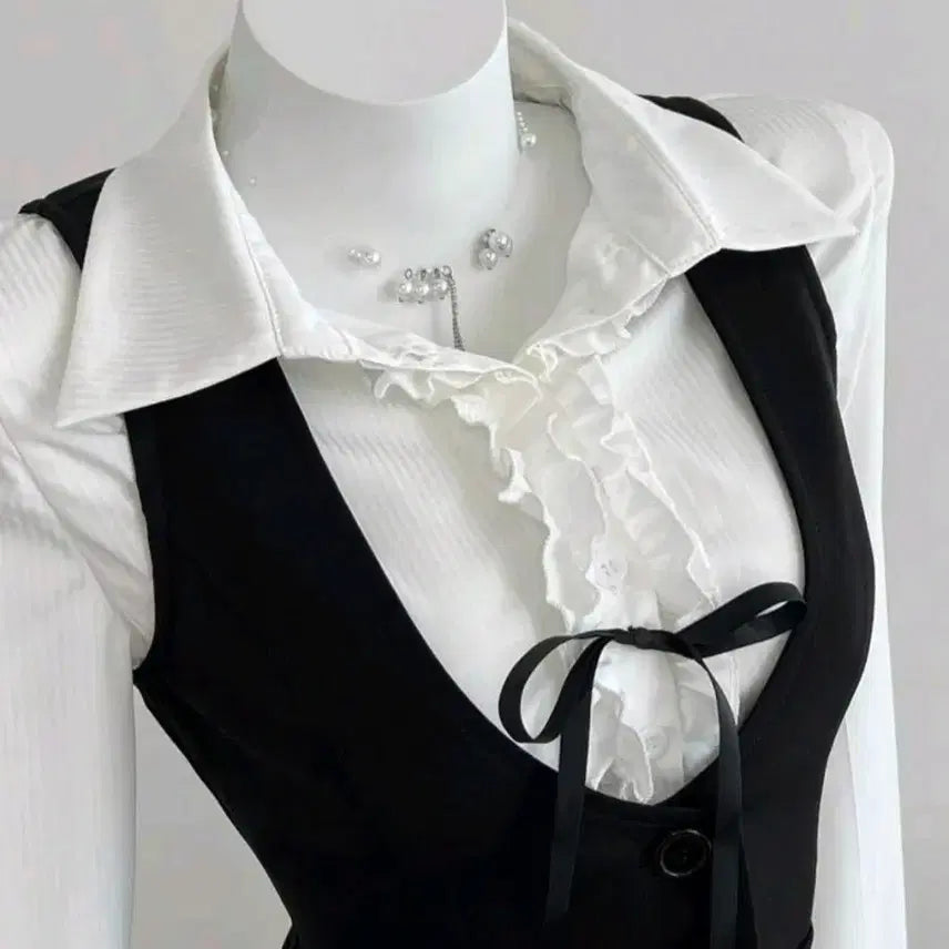 [BUNJANG] Frilled Blouse and Vest Set / 졸업사진 할로윈 코스튱 귀여운 프릴  블라우스 조끼 베스트 세트