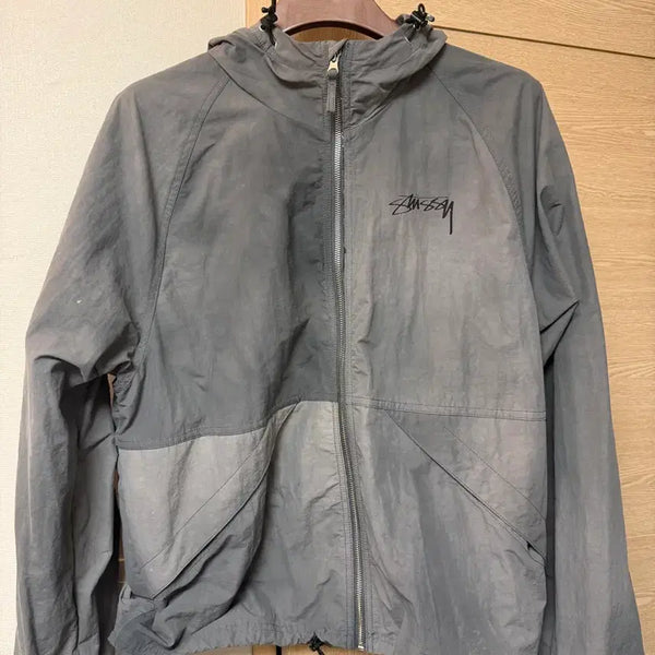 [BUNJANG] Stussy Wave Dyed Beach Shell Jacket Grey / 스투시 웨이브 다이 비치 쉘 자켓 그레이 (바람막이)