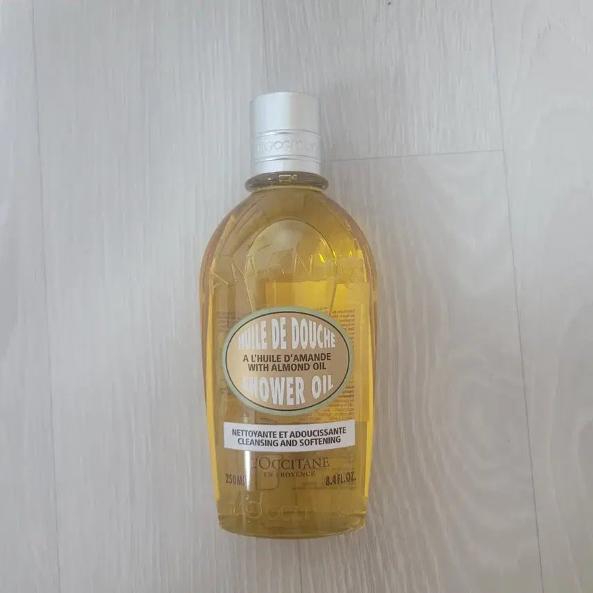[BUNJANG] L'Occitane Almond Shower Oil 250ml / 록시땅 아몬드 샤워 오일 250ml