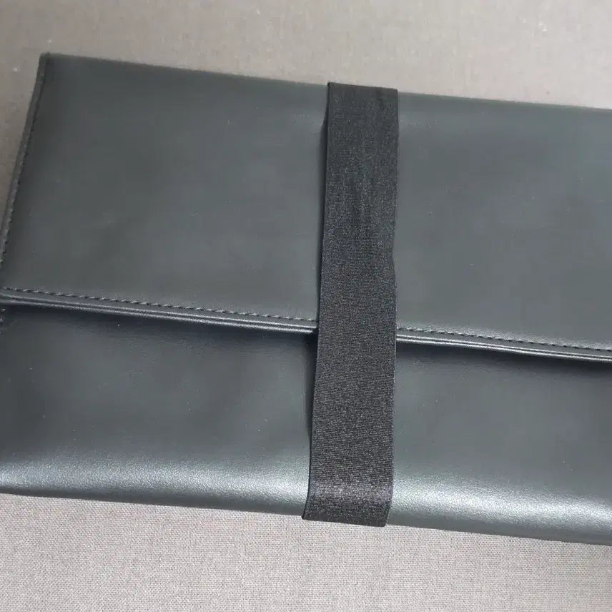 [BUNJANG] Yves Saint Laurent, Hera, Etude House Pouch Bundle Set / 입생,헤라 파우치 등 일괄판매