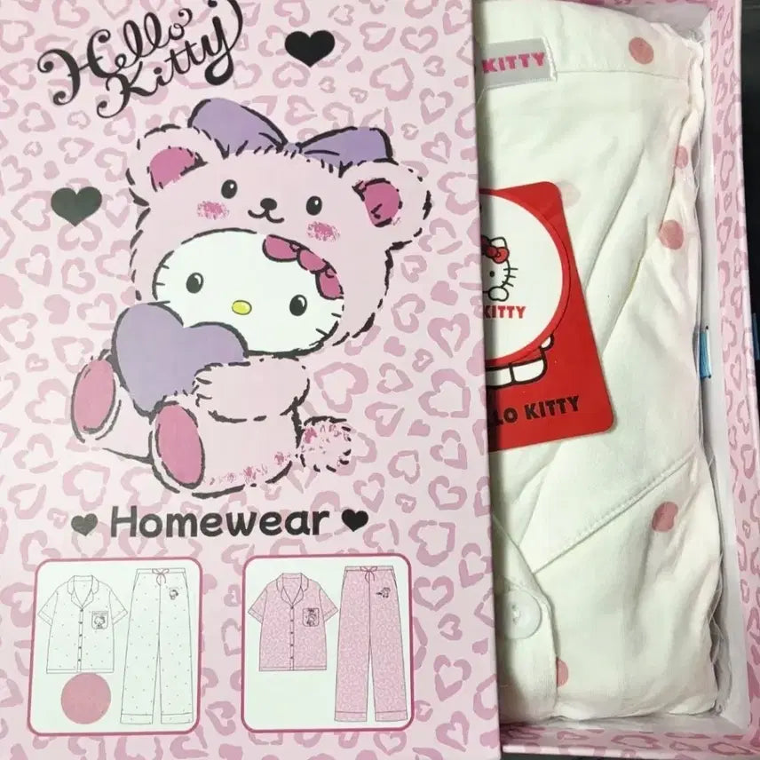 [BUNJANG] Hello Kitty Pajama Set and Slippers / 헬로키티 잠옷 세트&슬리퍼