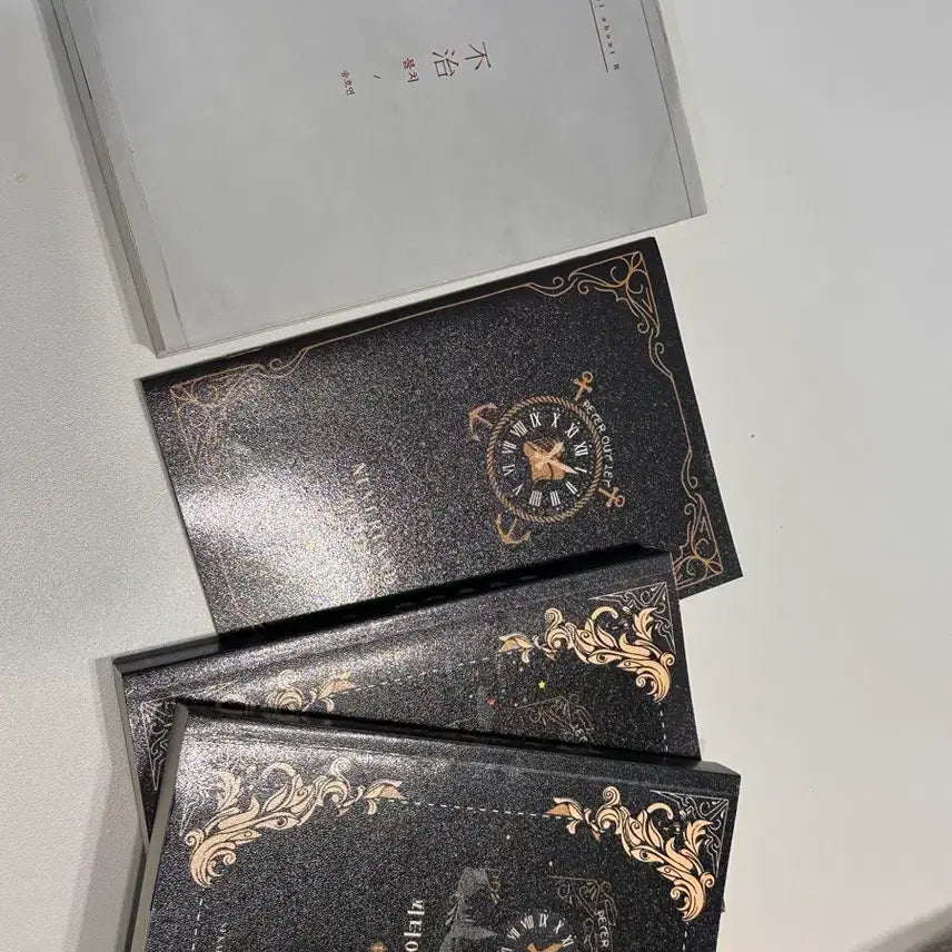 [BUNJANG] EXO Baekhyun Fanmade Books Bundle Set / 엑소 소장본 양도 (백현위주)