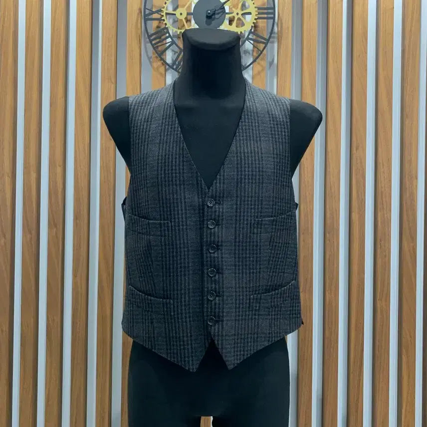 [BUNJANG] Tom Ford Classic Basic Wool Vest / TOM FORD 톰 포드 클래식 베이직 버튼 질레트(울)해외발송