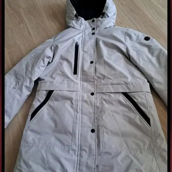 [BUNJANG] Lafuma Women's Light Gray Padded Jacket / 라푸마 여성 패딩 라이트그레이