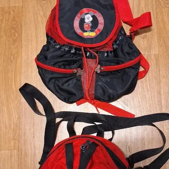 [BUNJANG] Mickey Mouse Backpack & Airwalk Sports Bag Bundle / 스포츠여행보조가방.쌕.미키마우스백팩.초경량.총2개일괄가격