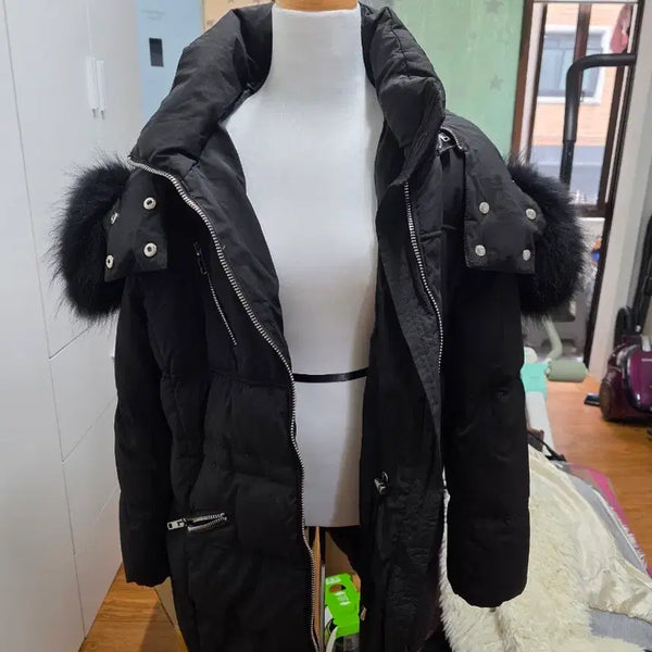 [BUNJANG] Fur Trimmed Black Short Padded Jacket / 퍼 트리밍 블랙 숏 패딩
