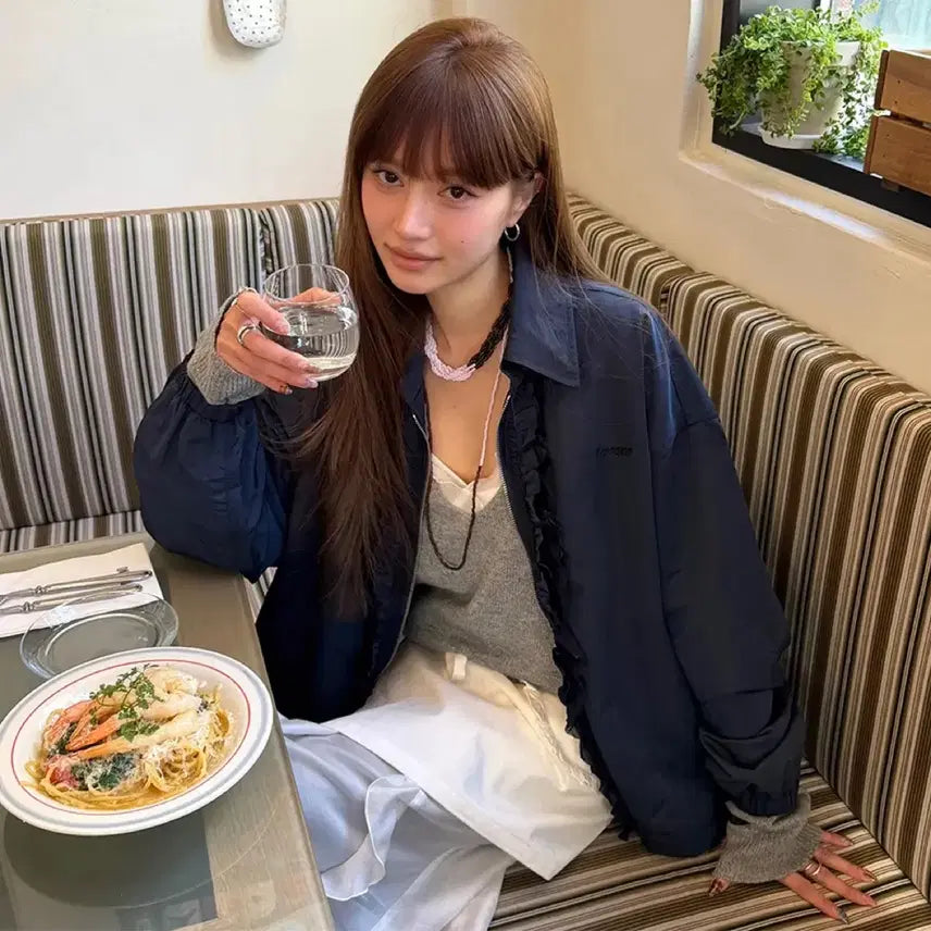 [BUNJANG] Ronk Frill Windbreaker Navy / 론크 프릴 윈드브레이커 바람막이 네이비 새상품