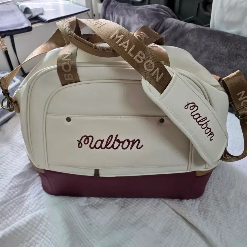[BUNJANG] Malbon Golf Bag White/Burgundy / 말본 골프 가방 화이트/버건디