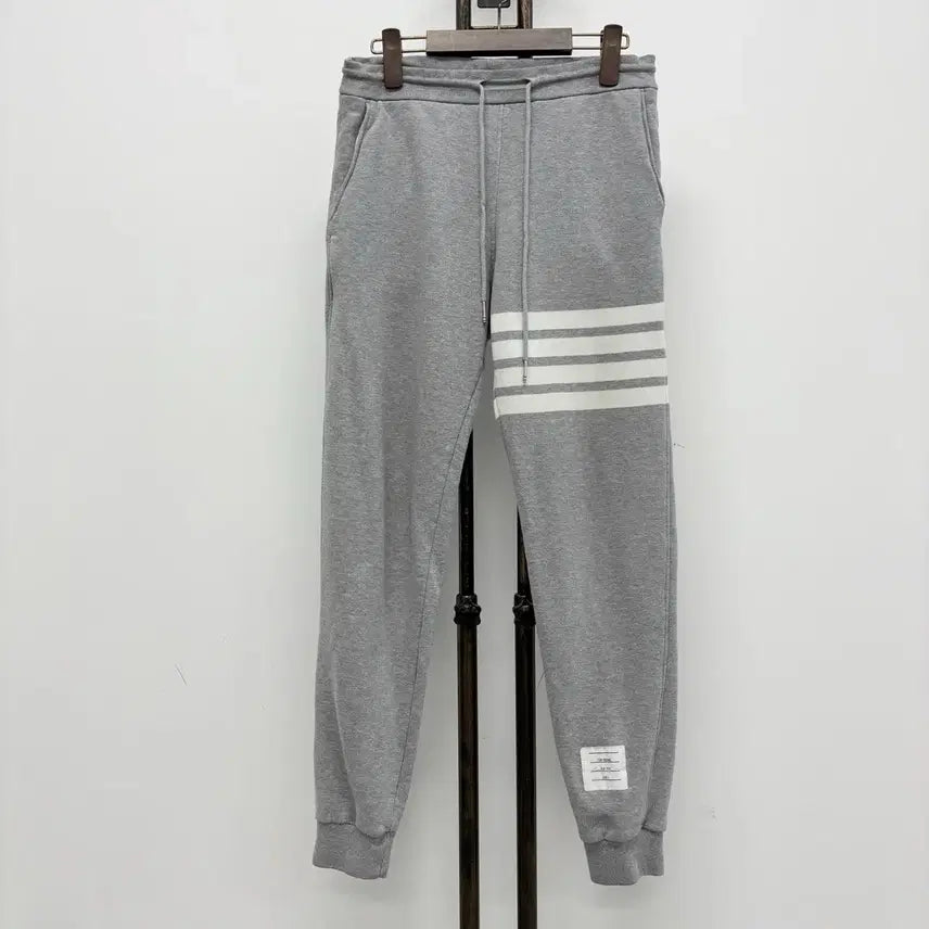 [BUNJANG] Thom Browne Diagonal Stripe Sweatpants / [0]톰브라운 사선완장 트레이닝 팬츠