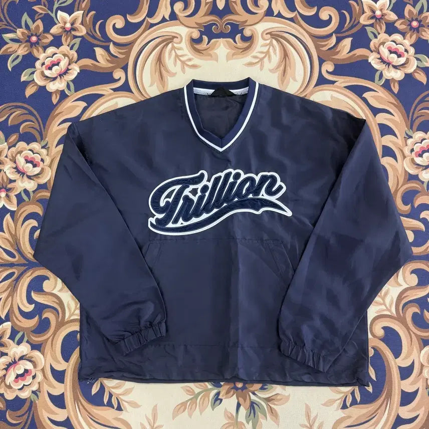 [BUNJANG] Trillion Big Logo Warm-up Navy (M) / (M)트릴리온 Trillion 빅로고 웜업(네이비)