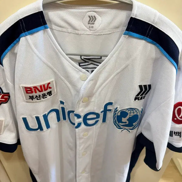 [BUNJANG] Lotte Giants Jeon Jun-woo 110 Size UNICEF Collaboration Jersey / 롯데 24유니세프 전준우 110사이즈