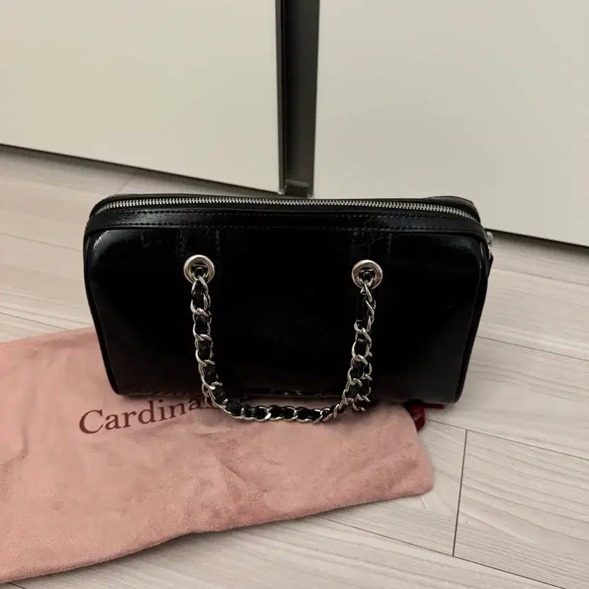 [BUNJANG] Cardinal Red Tenver Bag Black / 카디널레드 텐버백 블랙 Tenver bag black