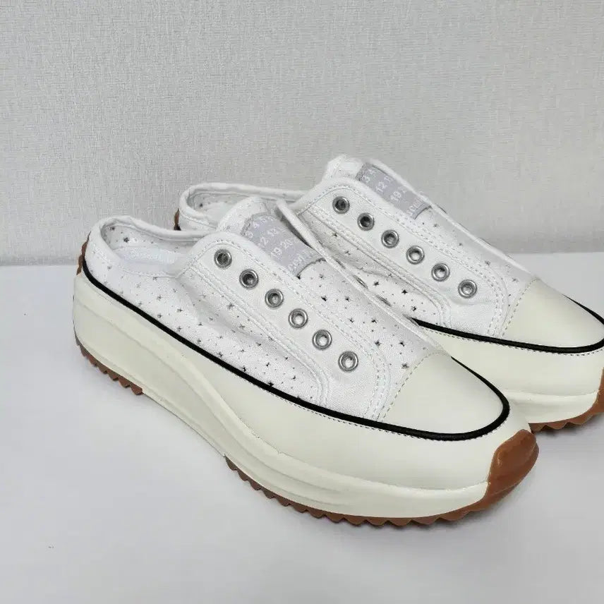 [BUNJANG] Mule Sneakers White Size 250 / 키높이 뮬 스니커즈 화이트 250  새상품
