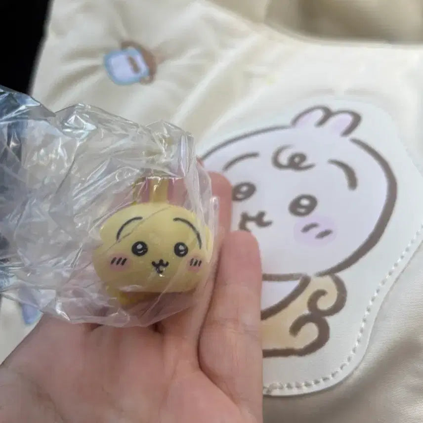 [BUNJANG] Chiikawa Usagi Lip Balm Cap / 치이카와 우사기 립밤 캡