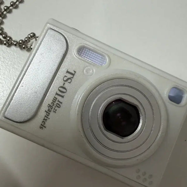 [BUNJANG] TS-01 10.25 Megapixel Camera Keychain - White / 카메라 가챠 키링 TS-01 10.25 메가픽셀 카메라 화이트