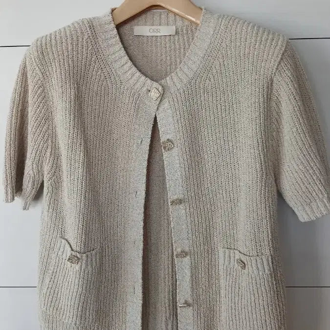 [BUNJANG] ORR Knit Beige Size S / ORR 오르 니트 베이지 S사이즈 어깨뽕있음 어깨37 총장51 팔길이23 가슴반품42
