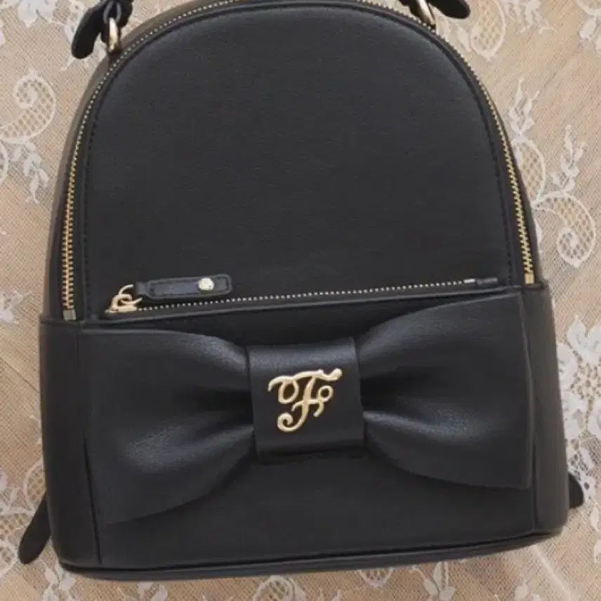 [BUNJANG] Maison de FLEUR Ribbon Backpack / 국내현물) 메종드 플뢰르 F리본 블랙 백팩 양산형 지뢰계
