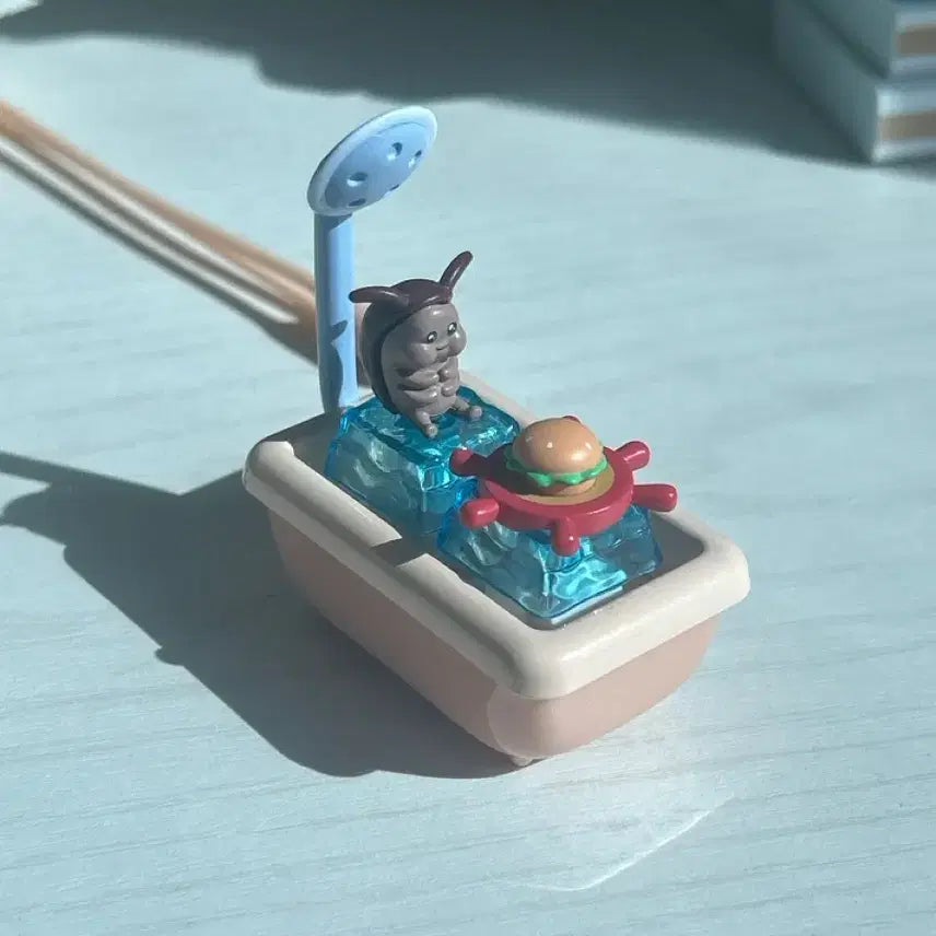 [BUNJANG] SpongeBob SquarePants Cockroach Keycap Keyring / 스폰지밥 바퀴벌레 키캡 키링